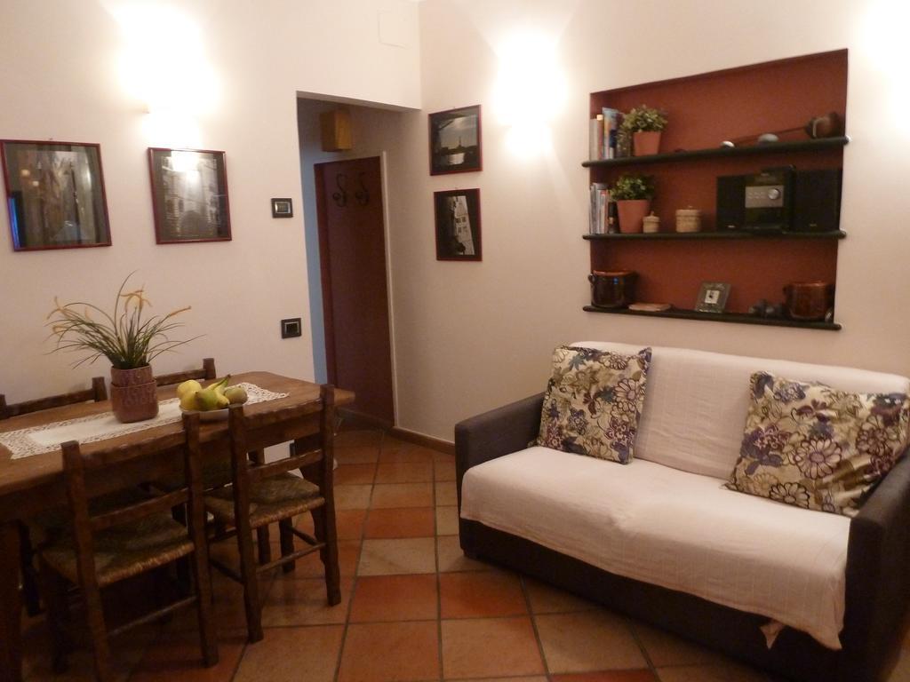 Casa Orefici, 4 Apartments In Front Of Aquarium! Genoa Ruang foto